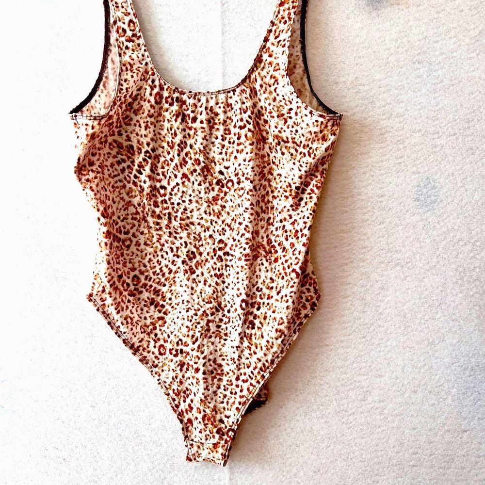 Old Navy Leopard Print Woman's One-Piece bodysuit Y2K doll core size M